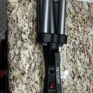 Revlon 3 Jumbo barrel waver